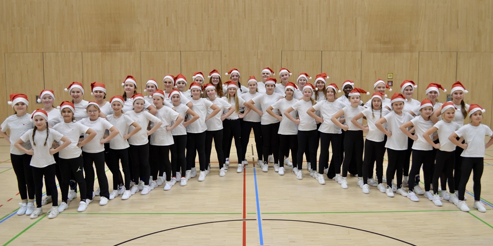 Erding Bulls Cheerleader Weihnachtsbild